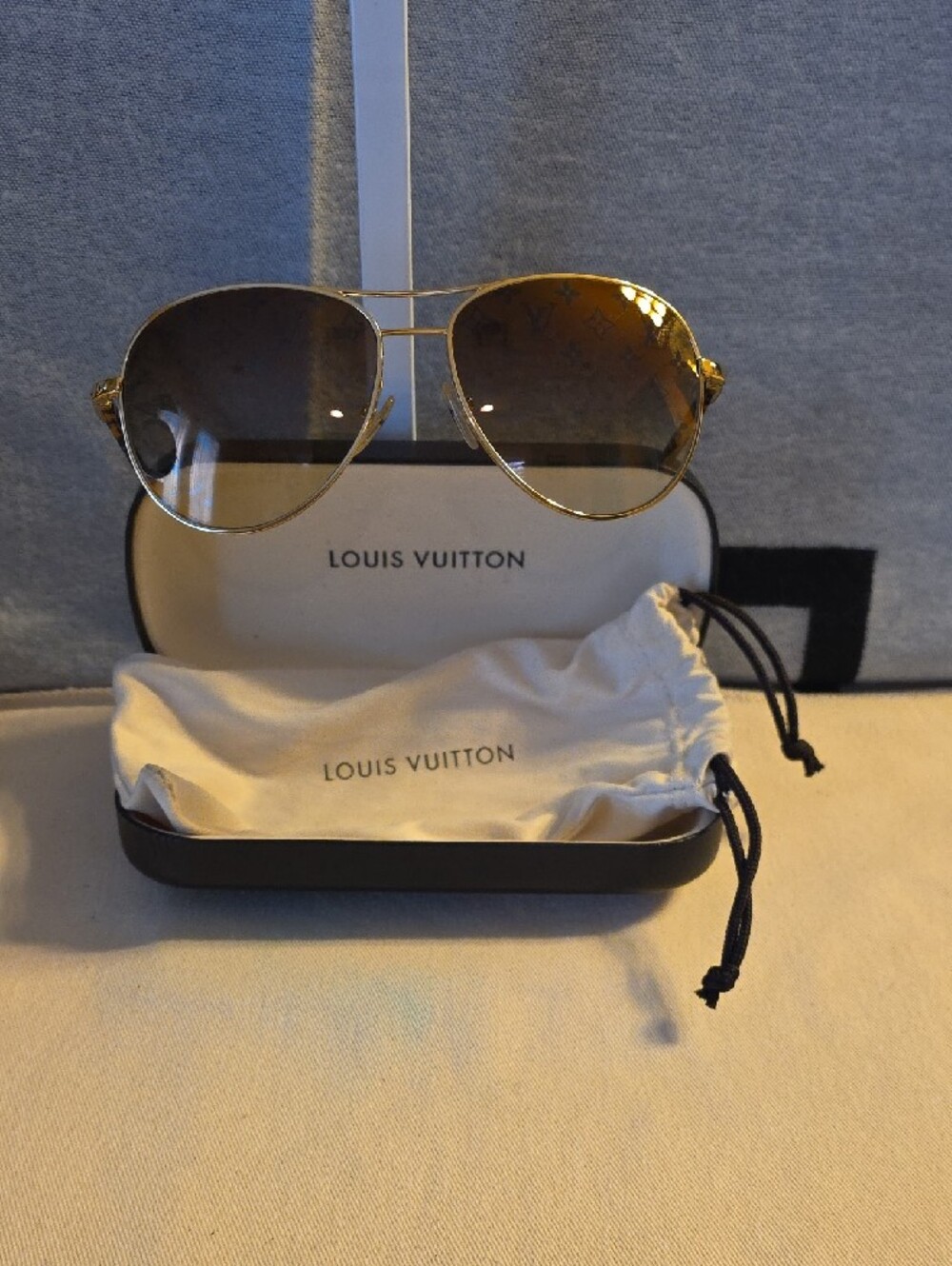 Louis Vuitton Aviator Pilot Sunglasses with Brown Monogram Lenses - Picture 5 of 8